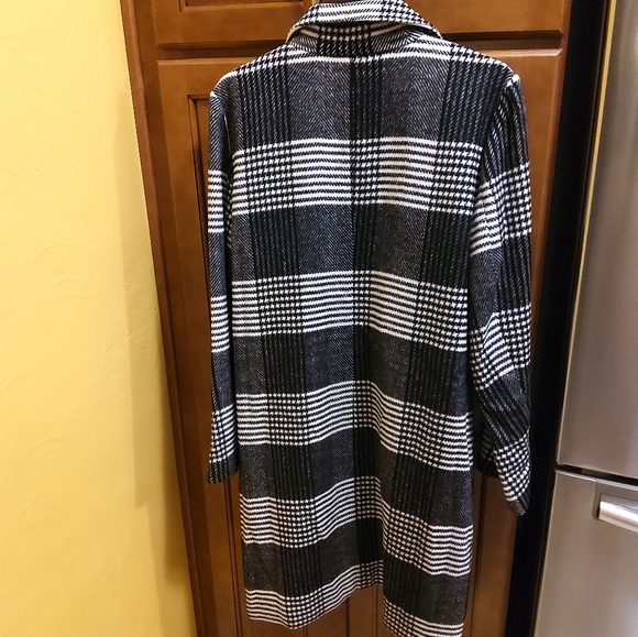 NWT Apt.9 Plaid* Coat XL Firm Price**Last 1 - Picture 4 of 7